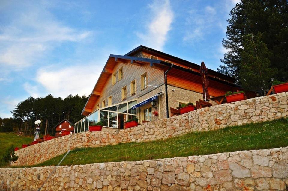 Hotel Snjezna Kuca - Nature Park Of Bosnia Herzegovina Padezina Luaran gambar