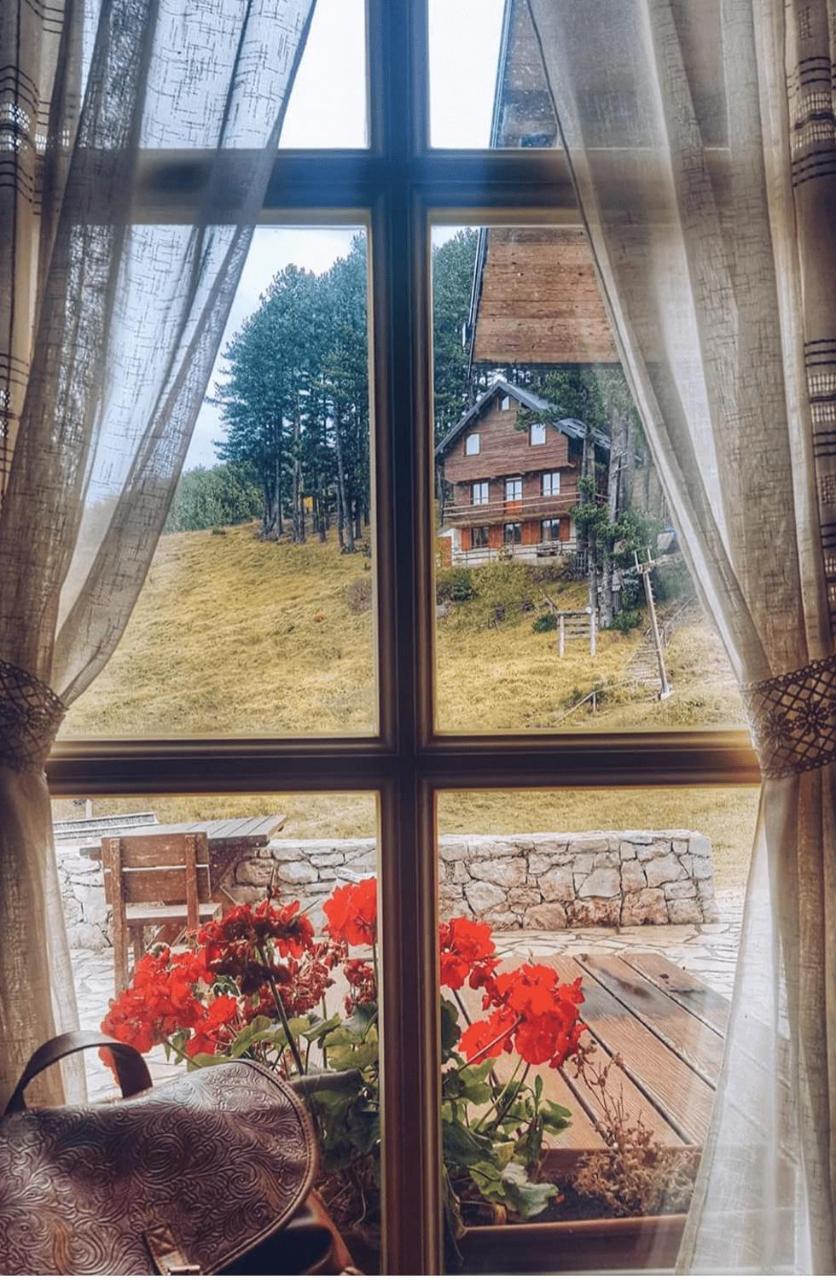 Hotel Snjezna Kuca - Nature Park Of Bosnia Herzegovina Padezina Luaran gambar